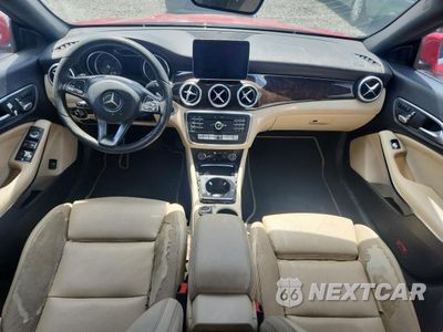 Zdjęcie 8 z 12 samochodu: 2018 MERCEDES-BENZ CLA 250 VIN:WDDSJ4EB4JN510367 - miniatura