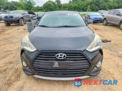 Piąte zdjęcie samochodu w środku: 2015 HYUNDAI VELOSTER TURBO VIN:KMHTC6AE3FU249259 - miniatura