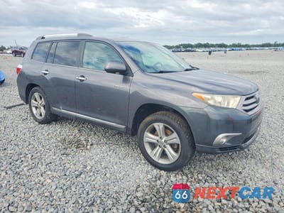 Czwarte zdjęcie samochodu z boku: 2013 TOYOTA HIGHLANDER LIMITED VIN:5TDYK3EH6DS140053 - miniatura