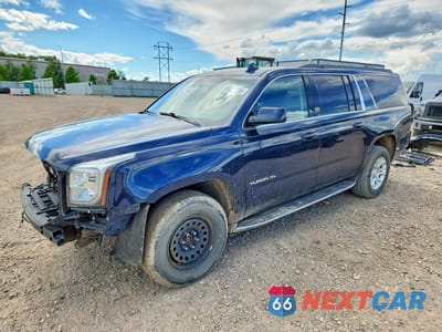 2017 GMC YUKON XL K1500 SLT 1GKS2GKC1HR254766 - główne zdjęcie licytacji z USA - miniatura