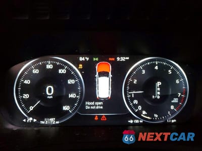 Zdjęcie 9 z 13 samochodu: 2017 VOLVO XC90 T6 VIN:YV4A22PKXH1157815 - miniatura