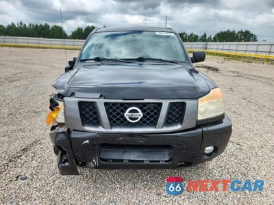 Piąte zdjęcie samochodu w środku: 2012 NISSAN TITAN S VIN:1N6AA0CH9CN318450 - miniatura