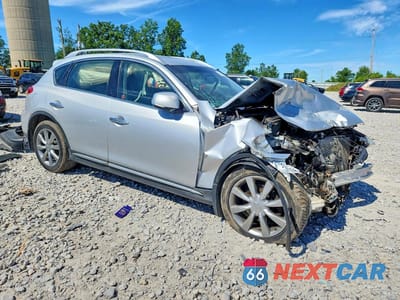 Czwarte zdjęcie samochodu z boku: 2016 INFINITI QX50 BASE VIN:JN1BJ0RR0GM261531 - miniatura