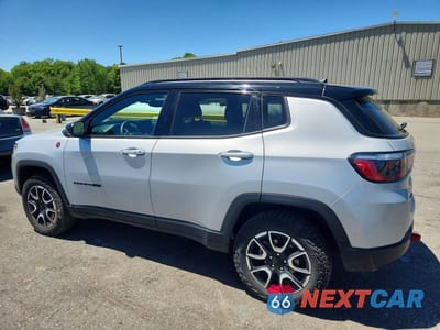 Drugie zdjęcie samochodu z przodu: 2024 JEEP COMPASS TRAILHAWK VIN:3C4NJDDN9RT148776 - miniatura