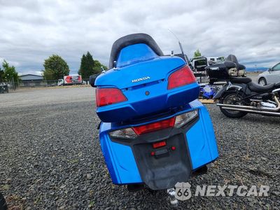 Czwarte zdjęcie samochodu z boku: 2012 HONDA GL1800 VIN:JH2SC68G1CK002697 - miniatura