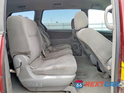 Zdjęcie 11 z 13 samochodu: 2004 TOYOTA SIENNA LE 8 PASSENGER VIN:5TDZA23C94S079581 - miniatura