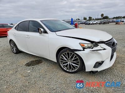 Czwarte zdjęcie samochodu z boku: 2016 LEXUS IS 200T VIN:JTHBA1D22G5014744 - miniatura