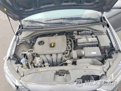 Zdjęcie 11 z 12 samochodu: 2018 HYUNDAI ELANTRA SE VIN:5NPD74LFXJH330253 - miniatura