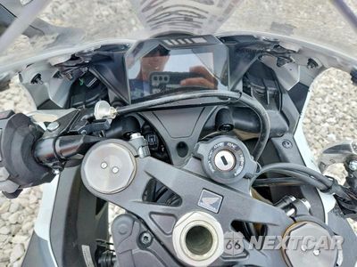 Zdjęcie 7 z 8 samochodu: 2026 HONDA CBR1000 RR VIN:JH2SC7711TK900624 - miniatura