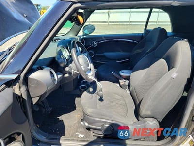 Zdjęcie 7 z 12 samochodu: 2009 MINI COOPER VIN:WMWMR33549TJ94380 - miniatura