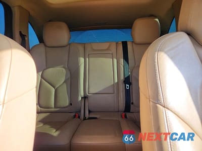 Zdjęcie 10 z 13 samochodu: 2011 PORSCHE CAYENNE VIN:WP1AA2A20BLA04353 - miniatura