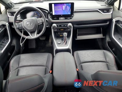 Zdjęcie 8 z 14 samochodu: 2023 TOYOTA RAV4 PRIME XSE VIN:JTMFB3FV1PD143163 - miniatura