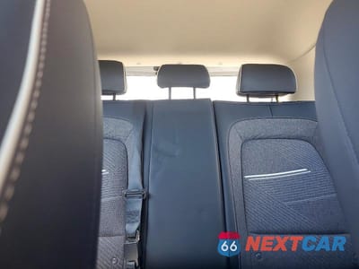 Zdjęcie 10 z 13 samochodu: 2024 HYUNDAI VENUE LIMITED VIN:KMHRC8A35RU316047 - miniatura