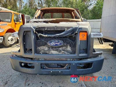 Piąte zdjęcie samochodu w środku: 2017 FORD F650 DIESEL KICK-UP FRAME VIN:1FDNF6EC2HDB11465 - miniatura