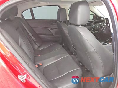 Zdjęcie 10 z 12 samochodu: 2017 JAGUAR XE PREMIUM VIN:SAJAJ4BVXHA969202 - miniatura