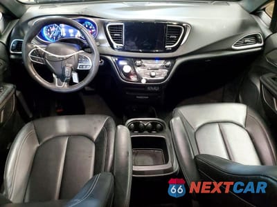 Zdjęcie 8 z 13 samochodu: 2025 CHRYSLER PACIFICA SELECT VIN:2C4RC1BG9SR551633 - miniatura