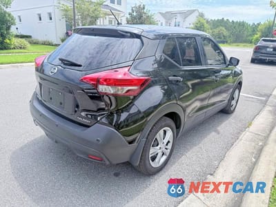 Czwarte zdjęcie samochodu z boku: 2020 NISSAN KICKS S VIN:3N1CP5BV5LL531557 - miniatura