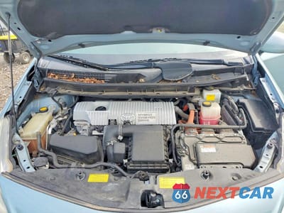 Zdjęcie 11 z 12 samochodu: 2013 TOYOTA PRIUS V FIVE VIN:JTDZN3EU7D3258848 - miniatura