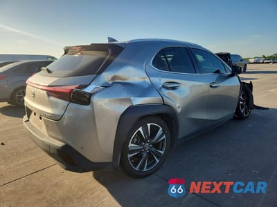 Trzecie zdjęcie samochodu z tyłu: 2022 LEXUS UX 200 BASE VIN:JTHX3JBH2N2053677 - miniatura