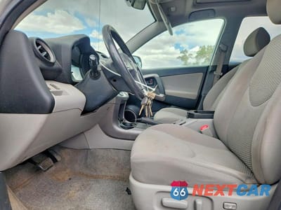Zdjęcie 7 z 12 samochodu: 2006 TOYOTA RAV4 LIMITED VIN:JTMZK31V865004273 - miniatura