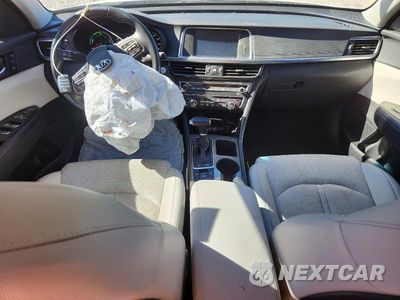 Zdjęcie 8 z 12 samochodu: 2018 KIA OPTIMA HYBRID EX VIN:KNAGU4LE8J5020614 - miniatura
