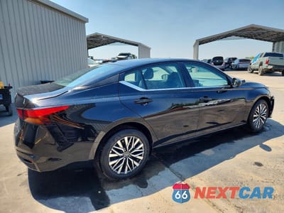 Trzecie zdjęcie samochodu z tyłu: 2026 NISSAN ALTIMA SV VIN:1N4BL4DV5TN305214 - miniatura