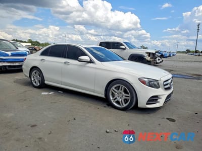 Czwarte zdjęcie samochodu z boku: 2017 MERCEDES-BENZ E 300 VIN:WDDZF4JB1HA204766 - miniatura