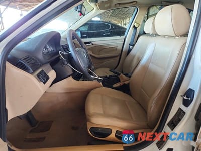 Zdjęcie 7 z 12 samochodu: 2000 BMW 323 I VIN:WBAAM334XYFP73685 - miniatura