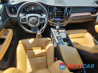 Zdjęcie 8 z 13 samochodu: 2021 VOLVO XC60 T5 INSCRIPTION VIN:YV4102RLXM1881851 - miniatura