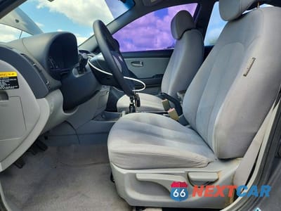 Zdjęcie 7 z 12 samochodu: 2008 HYUNDAI ELANTRA GLS VIN:KMHDU46D08U275262 - miniatura