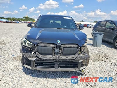 Piąte zdjęcie samochodu w środku: 2023 BMW X1 XDRIVE28I VIN:WBX73EF06P5X04665 - miniatura