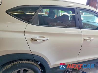 Zdjęcie 11 z 13 samochodu: 2016 HYUNDAI TUCSON SE VIN:KM8J3CA47GU065408 - miniatura
