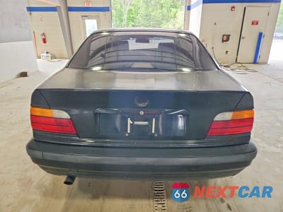 Zdjęcie 6 z 13 samochodu: 1997 BMW 318 IS VIN:WBABE7320VEY21588 - miniatura