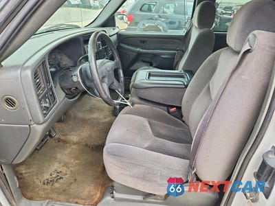 Zdjęcie 7 z 12 samochodu: 2003 GMC NEW SIERRA C1500 VIN:2GTEC19T331104653 - miniatura