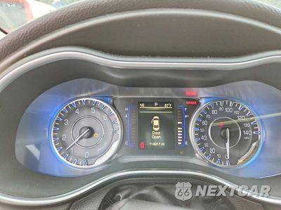 Zdjęcie 9 z 12 samochodu: 2015 CHRYSLER 200 LIMITED VIN:1C3CCCAB2FN725900 - miniatura
