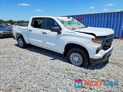 Czwarte zdjęcie samochodu z boku: 2026 CHEVROLET SILVERADO K1500 VIN:3GCPKAEK6TG328628 - miniatura