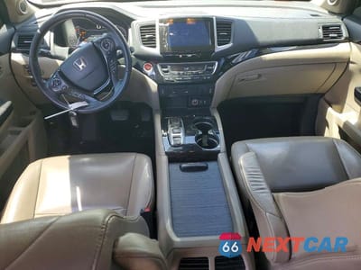 Zdjęcie 8 z 14 samochodu: 2017 HONDA PILOT TOURING VIN:5FNYF6H98HB010733 - miniatura