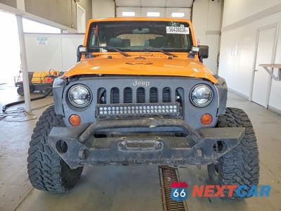 Piąte zdjęcie samochodu w środku: 2012 JEEP WRANGLER SAHARA VIN:1C4AJWBG1CL228607 - miniatura