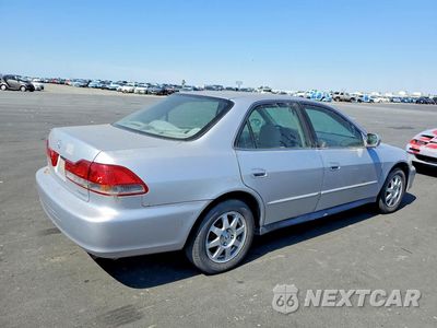 Trzecie zdjęcie samochodu z tyłu: 2002 HONDA ACCORD VIN:1HGCG66822A016207 - miniatura