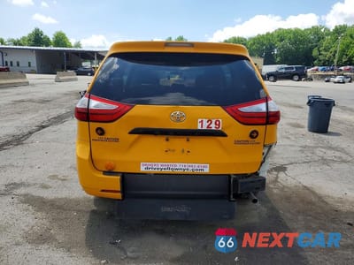 Zdjęcie 6 z 13 samochodu: 2017 TOYOTA SIENNA LE VIN:5TDZZ3DC5HS841176 - miniatura
