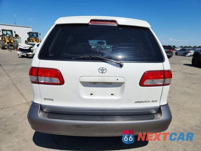 Zdjęcie 6 z 12 samochodu: 2001 TOYOTA SIENNA XLE VIN:4T3ZF13C11U401734 - miniatura