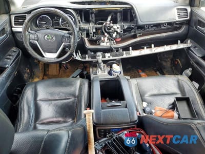Zdjęcie 8 z 13 samochodu: 2015 TOYOTA HIGHLANDER LIMITED PLATINUM VIN:5TDDKRFHXFS212522 - miniatura