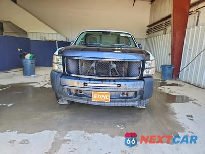 Piąte zdjęcie samochodu w środku: 2011 CHEVROLET SILVERADO K1500 VIN:1GCNKPEA8BZ260929 - miniatura