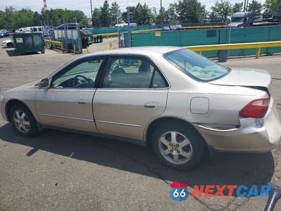 Drugie zdjęcie samochodu z przodu: 2000 HONDA ACCORD SE VIN:1HGCG5673YA052272 - miniatura
