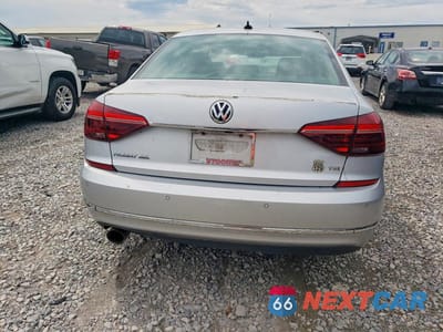Zdjęcie 6 z 12 samochodu: 2017 VOLKSWAGEN PASSAT SEL PREMIUM VIN:1VWCT7A37HC002972 - miniatura