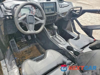 Zdjęcie 9 z 10 samochodu: 2024 POLARIS RZR TURBO R SPORT VIN:3NSGAE926RG066105 - miniatura