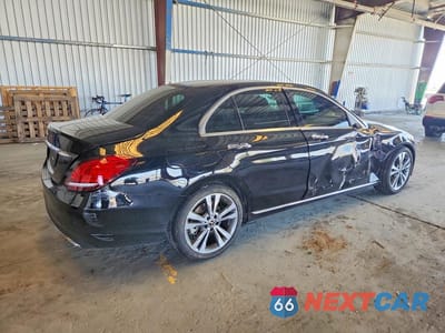 Trzecie zdjęcie samochodu z tyłu: 2021 MERCEDES-BENZ C 300 VIN:W1KWF8DB1MR638557 - miniatura