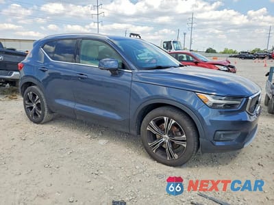 Czwarte zdjęcie samochodu z boku: 2020 VOLVO XC40 T5 INSCRIPTION VIN:YV4162UL1L2263283 - miniatura