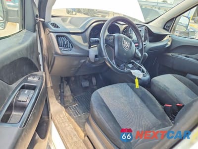 Zdjęcie 8 z 13 samochodu: 2017 RAM PROMASTER CITY VIN:ZFBERFAB5H6F47472 - miniatura