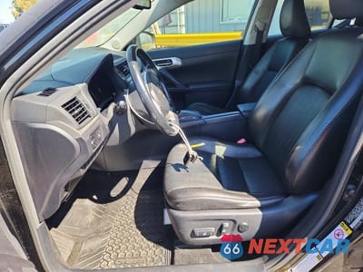 Zdjęcie 7 z 12 samochodu: 2012 LEXUS CT 200 VIN:JTHKD5BH2C2054856 - miniatura